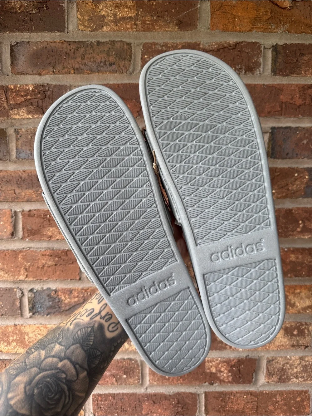 Adidas MENS Slide Sandals in Light Gray. NO box